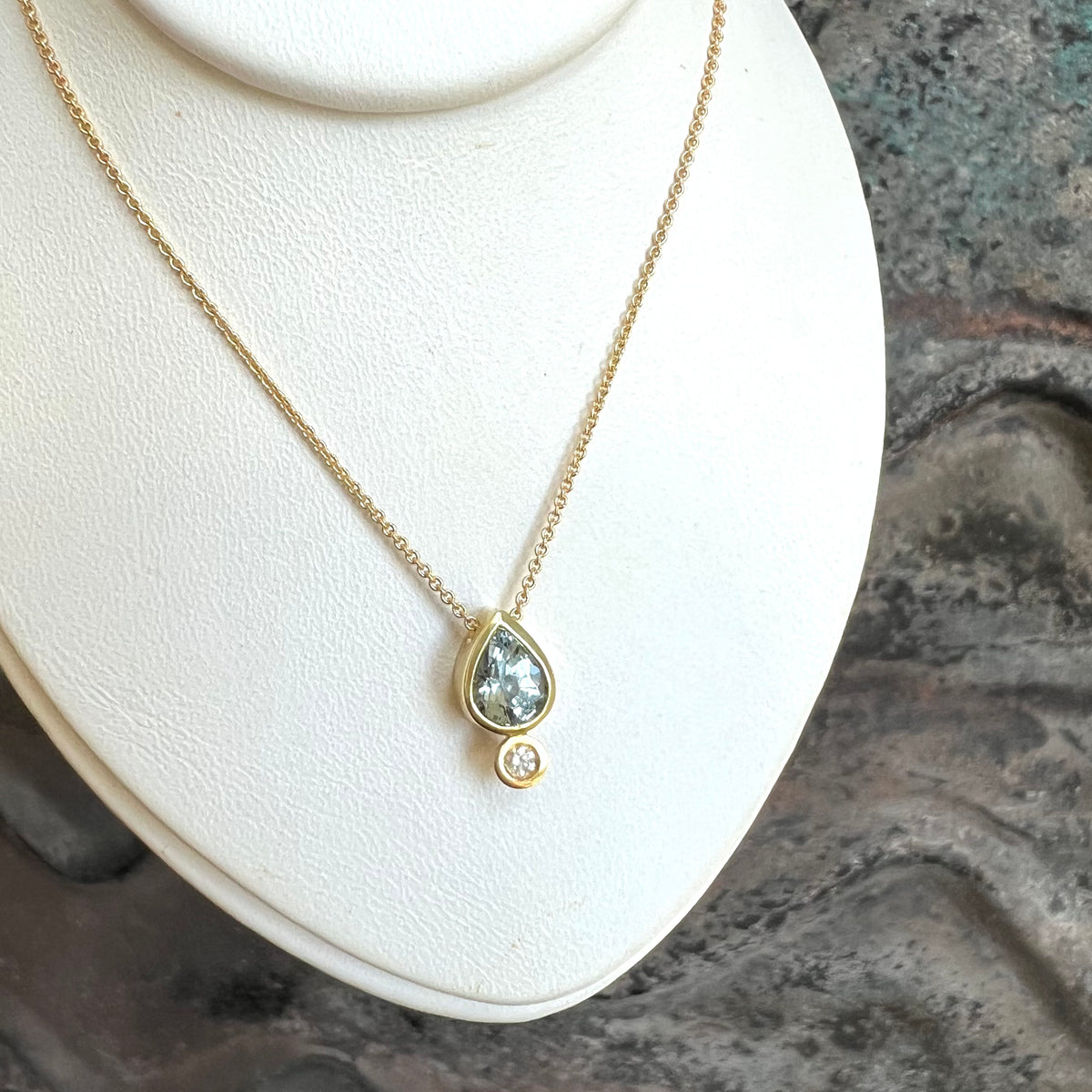 BLUE/GRAY SAPPHIRE DIAMOND SACRED SEED NECKLACE