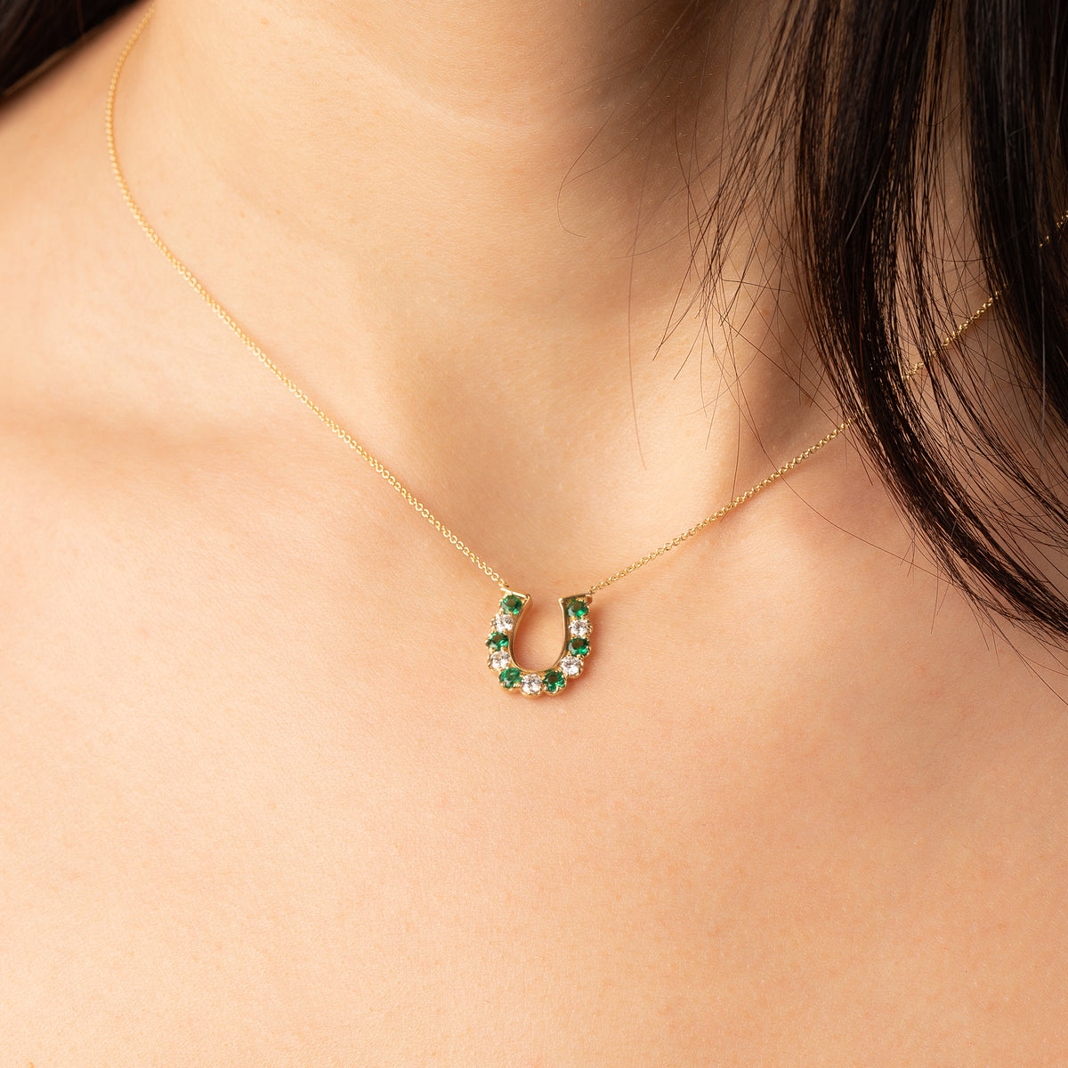 CLASSIC DIAMOND EMERALD HORSESHOE NECKLACE