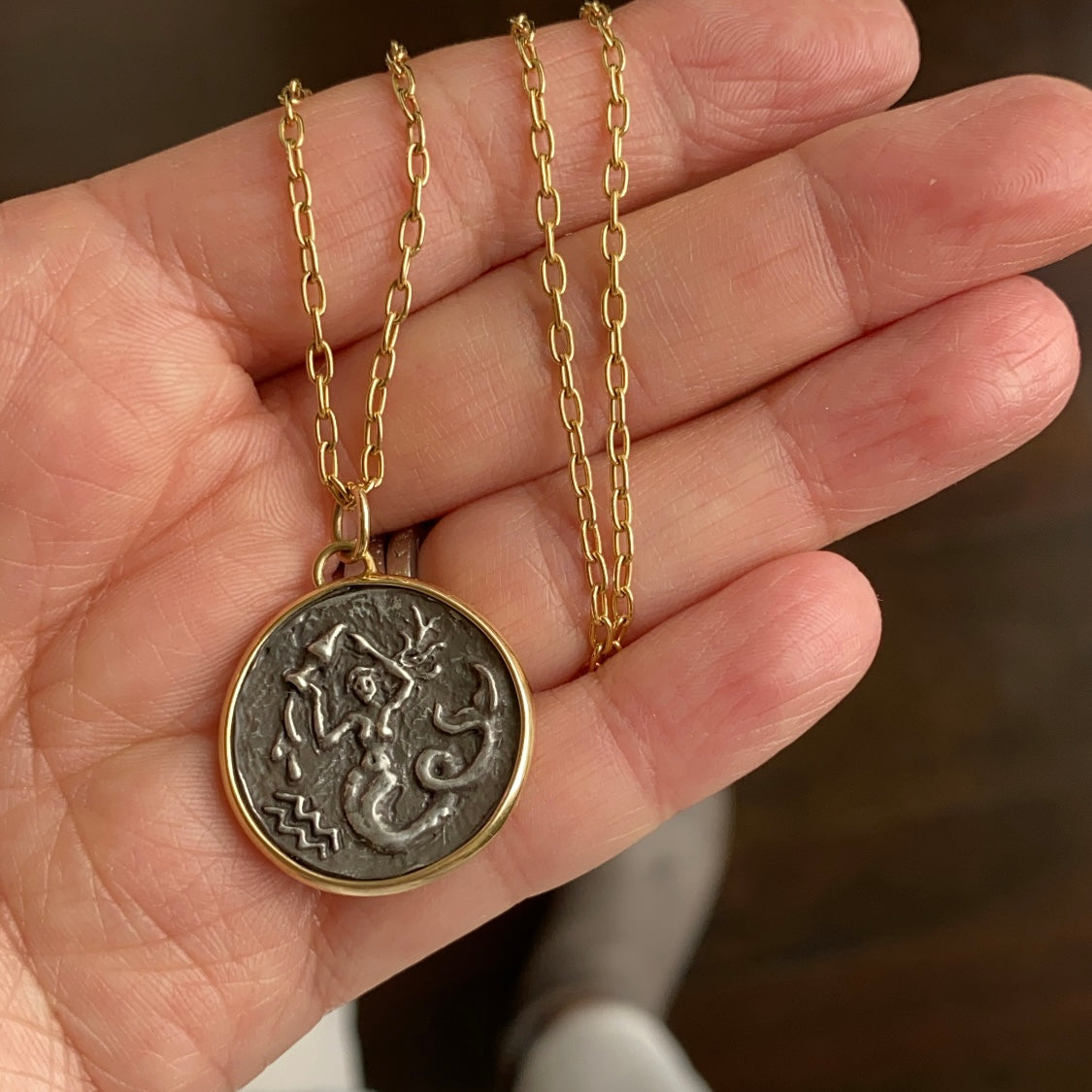 AQUARIUS ZODIAC CHARM