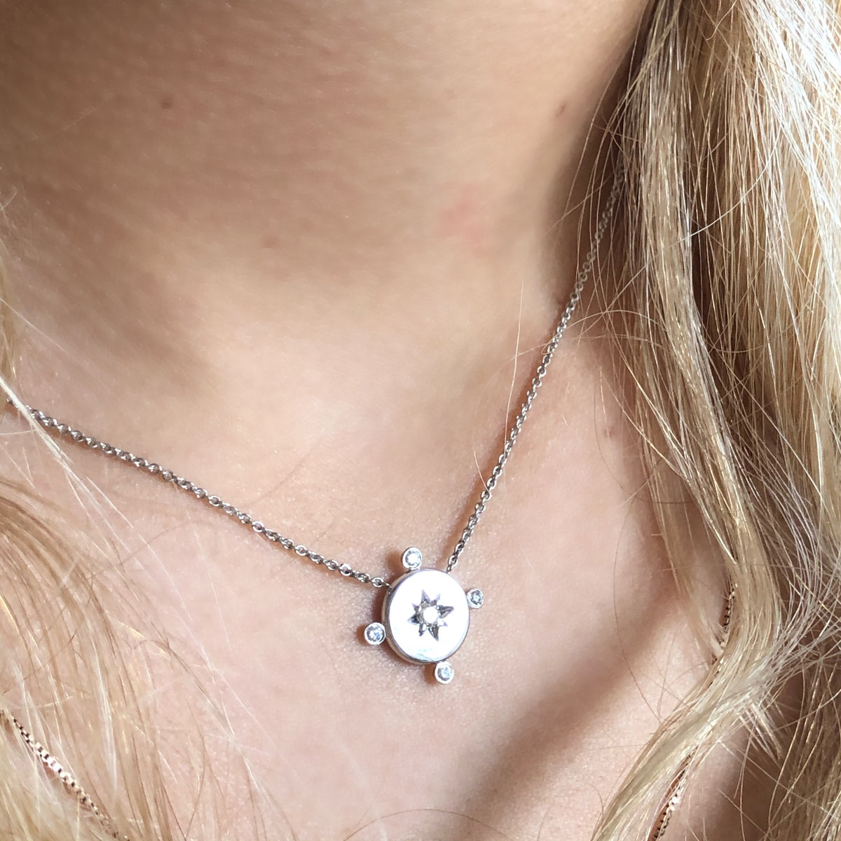 WHITE GOLD DIAMOND LUCKY STAR COMPASS NECKLACE