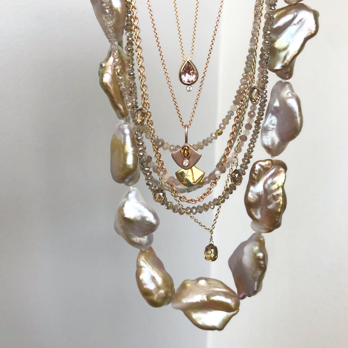 FRESHWATER BAROQUE PEARL NECKLACE